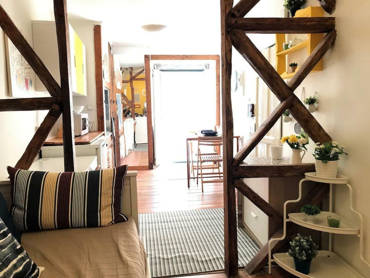 Typical Studio In Great Location! Tram 28! Lissabon