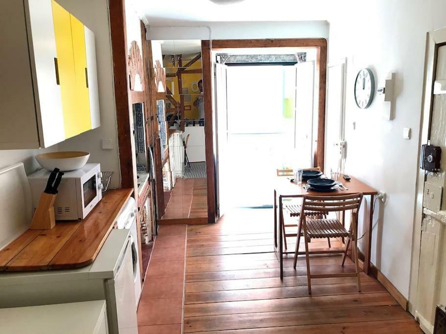 Typical Studio In Great Location! Tram 28! Apartment Lissabon