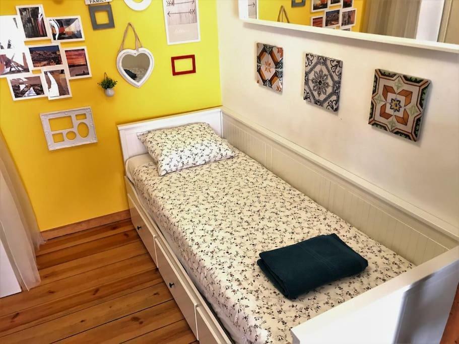 Typical Studio In Great Location! Tram 28! * Lissabon